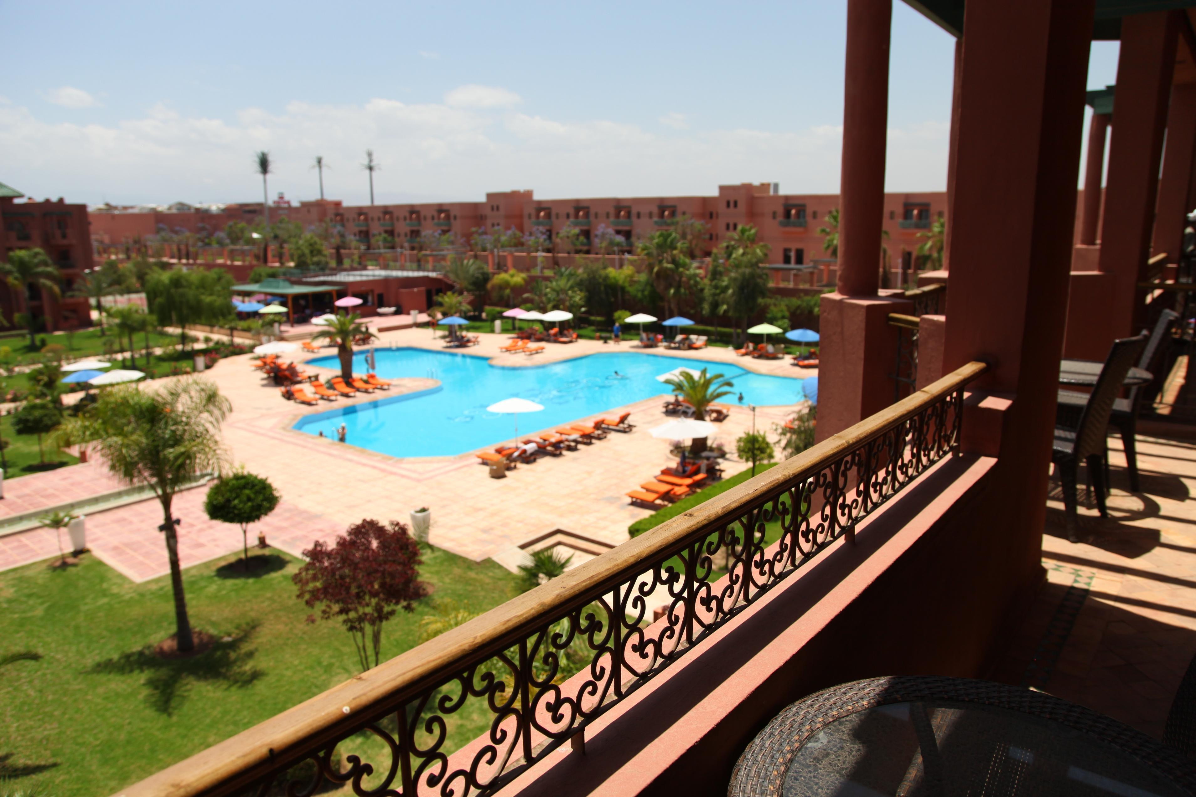 Palm Plaza Marrakech Hotel Marrakesh Exterior photo The swimming pool at the hotel