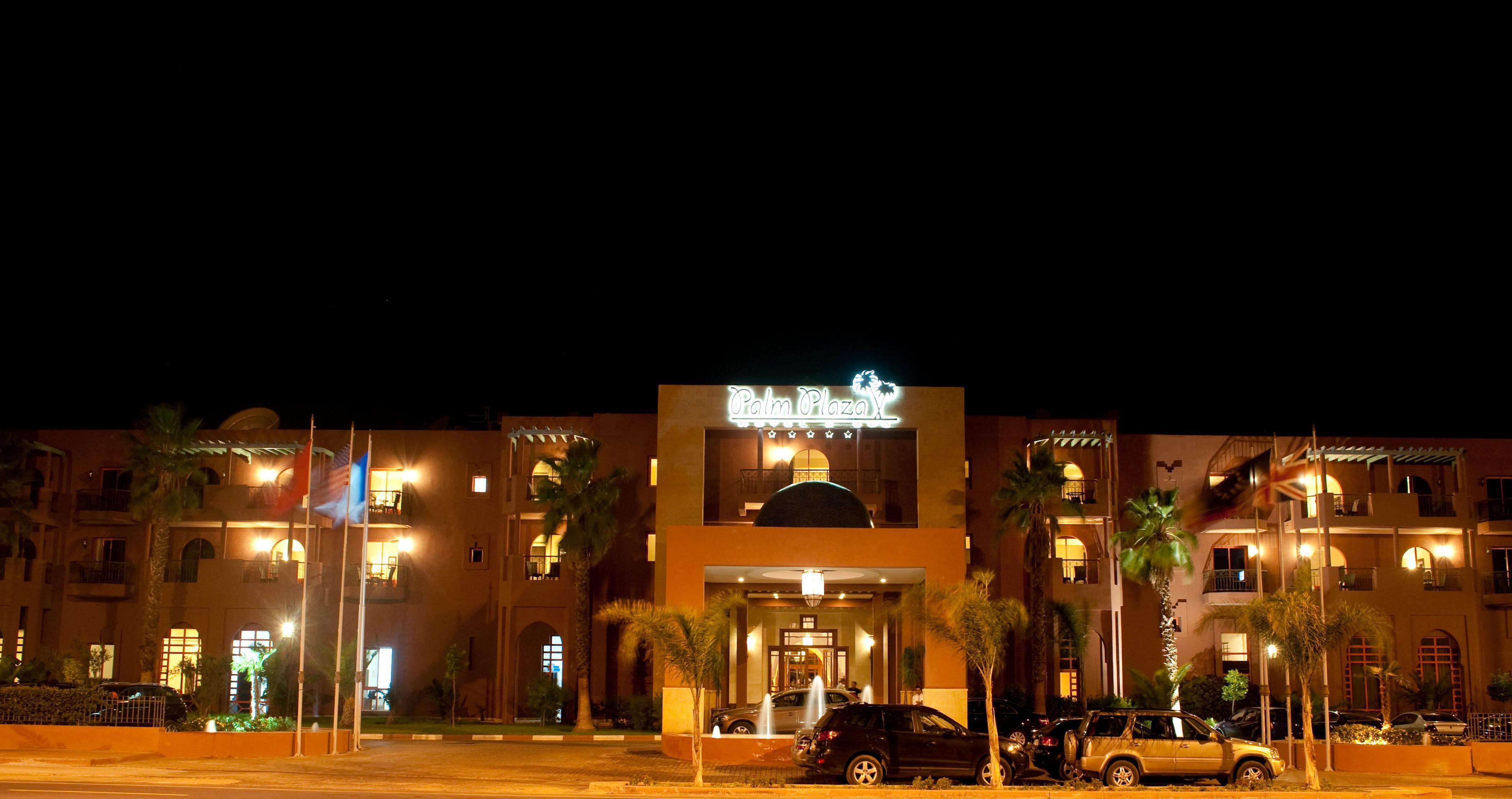 Palm Plaza Marrakech Hotel Marrakesh Exterior photo The hotel at night