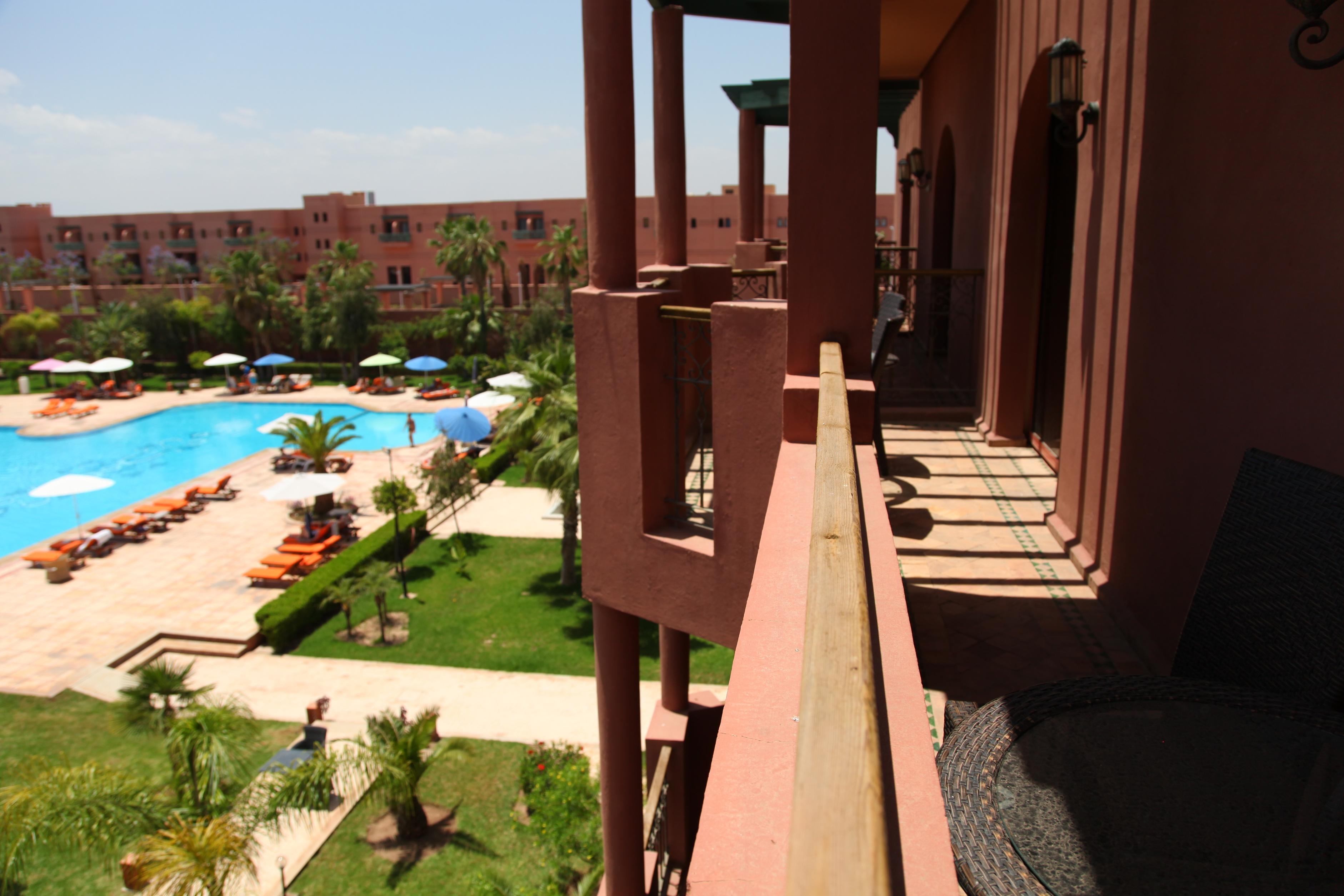 Palm Plaza Marrakech Hotel Marrakesh Exterior photo A view of the pool at the hotel