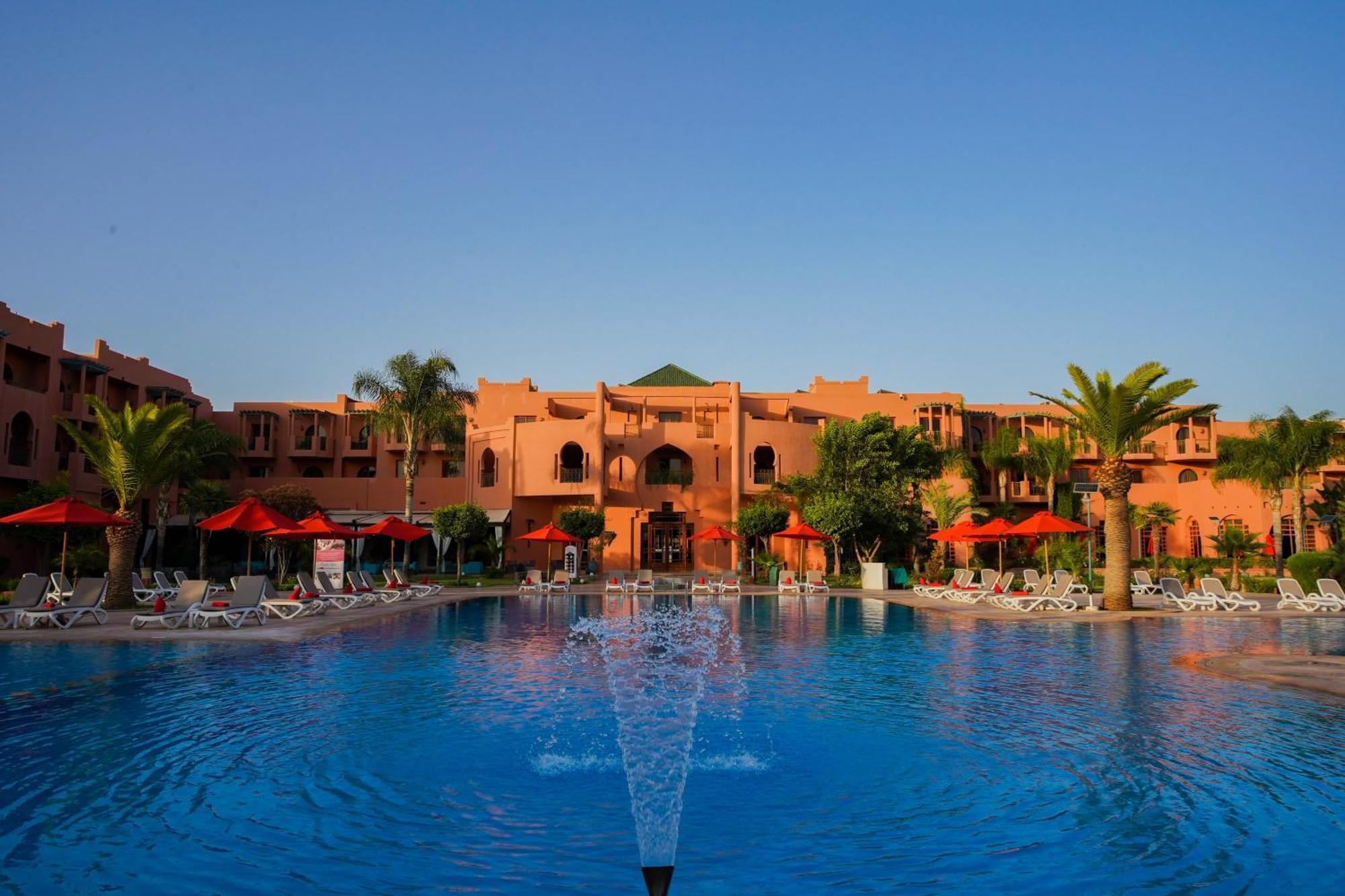 Palm Plaza Marrakech Hotel Marrakesh Exterior photo The swimming pool at the hotel