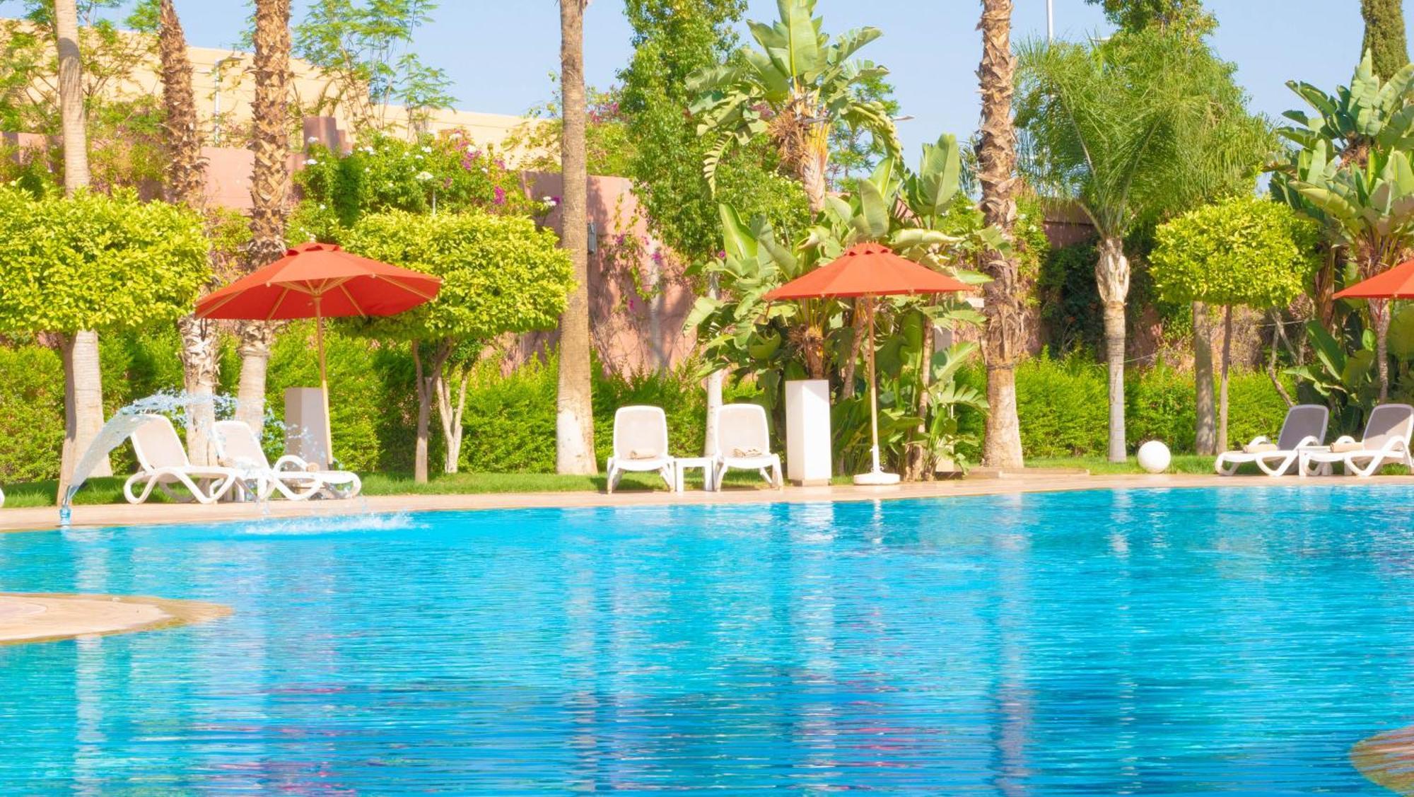 Palm Plaza Marrakech Hotel Marrakesh Exterior photo A swimming pool