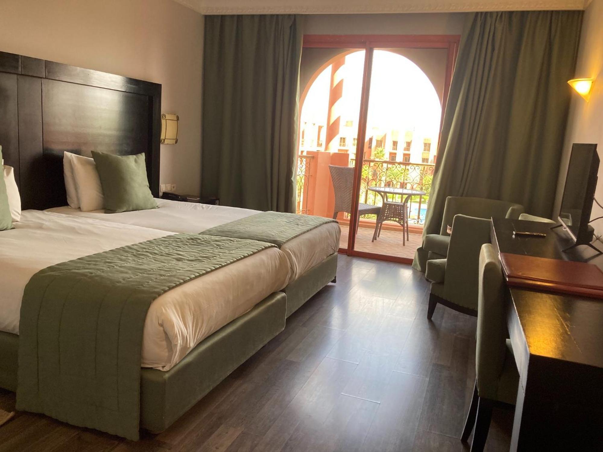 Palm Plaza Marrakech Hotel Marrakesh Exterior photo A room at the hotel