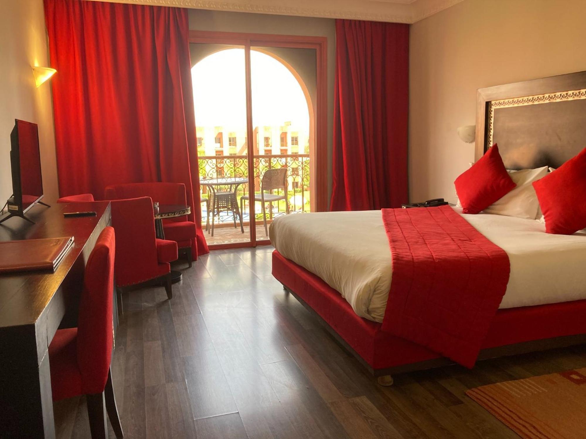 Palm Plaza Marrakech Hotel Marrakesh Exterior photo A room at the hotel