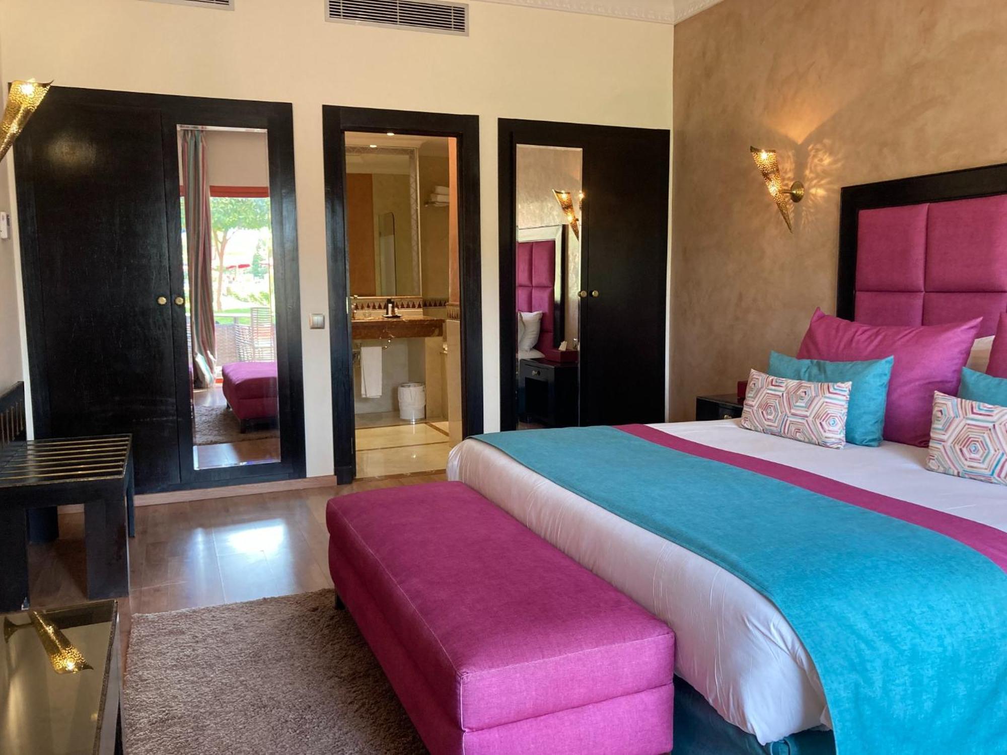 Palm Plaza Marrakech Hotel Marrakesh Exterior photo A bedroom at the hotel