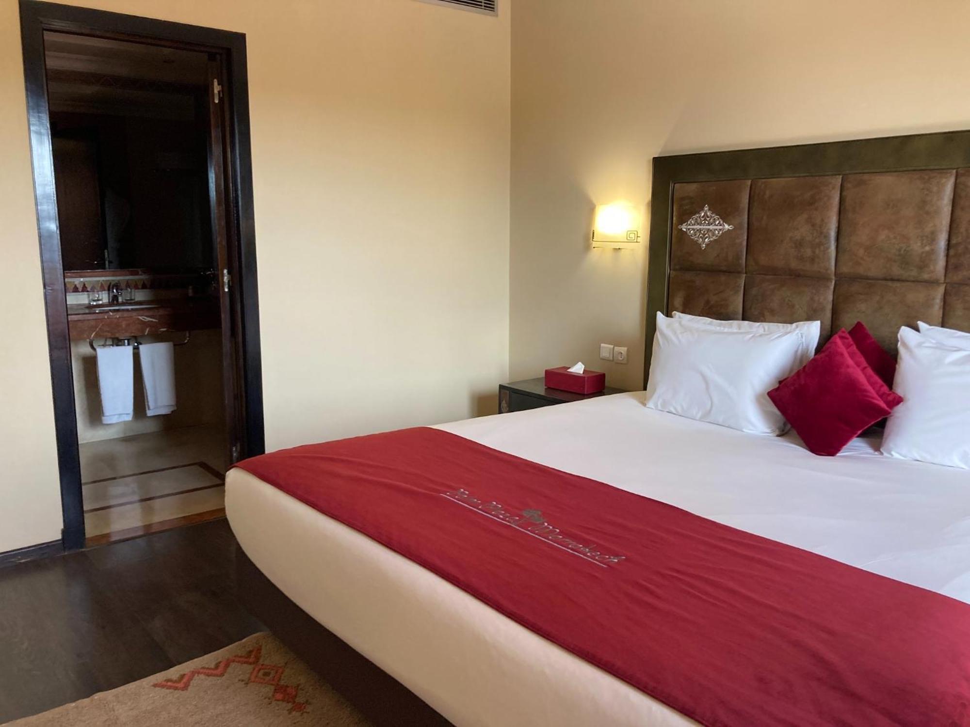 Palm Plaza Marrakech Hotel Marrakesh Exterior photo A room at the hotel